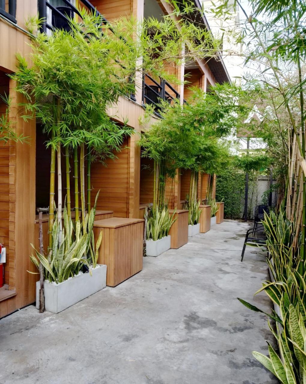 The M Pool Villas Bangkok - Bts Ekkamai Buitenkant foto